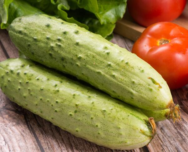 孕妇梦见结了好多黄瓜是什么意思 梦见结了好多黄瓜预兆什么